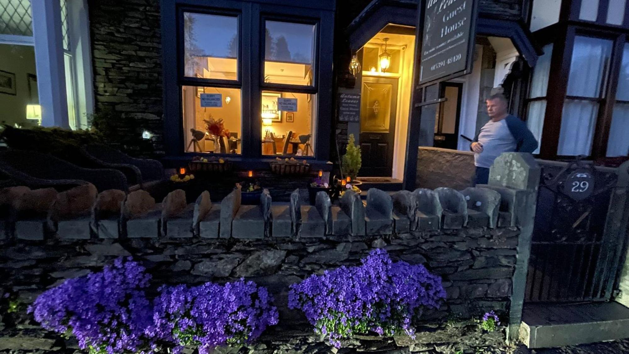 Autumn Leaves Guest House Windermere Exteriör bild